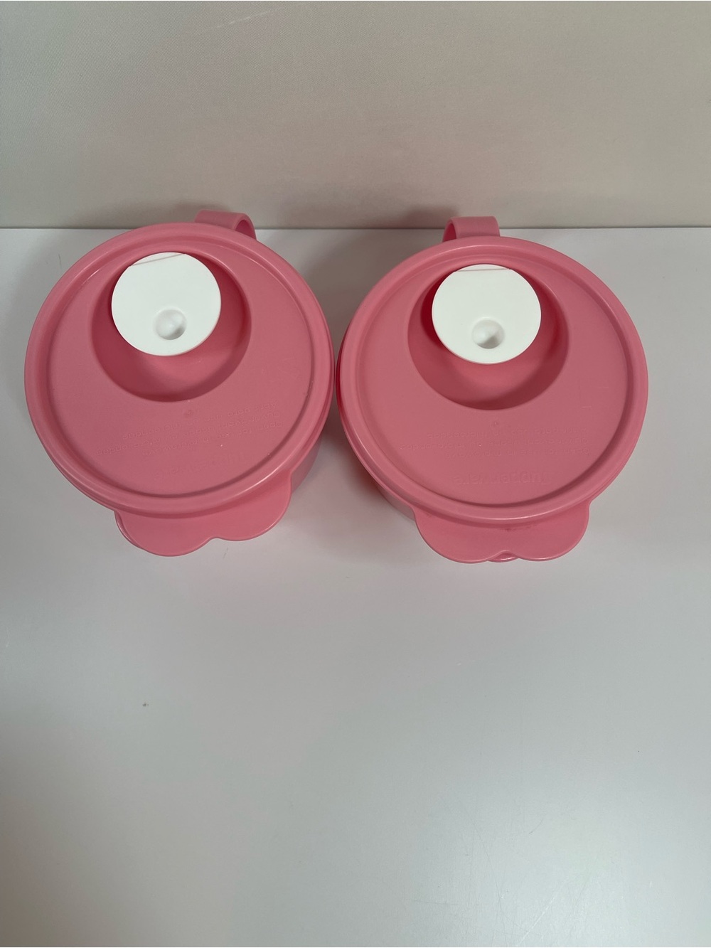 Tupperware CrystalWave Soup Mug - Pink Vintage Set Of 2 / Lids